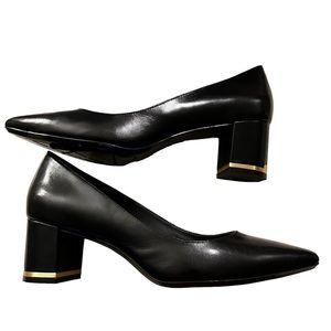 Calvin Klein Genuine Leather Black Almond Toe Nita Pump Size 9.5 Gold Logo Heel